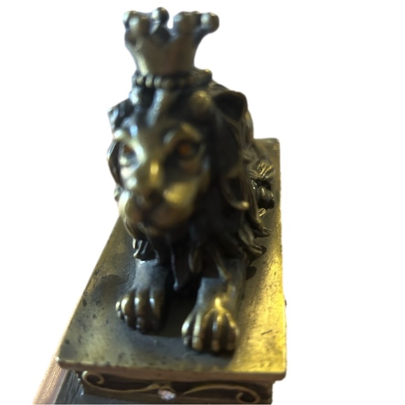 Vintage Borghese Recumbent Lion box. - Picture 3 of 7